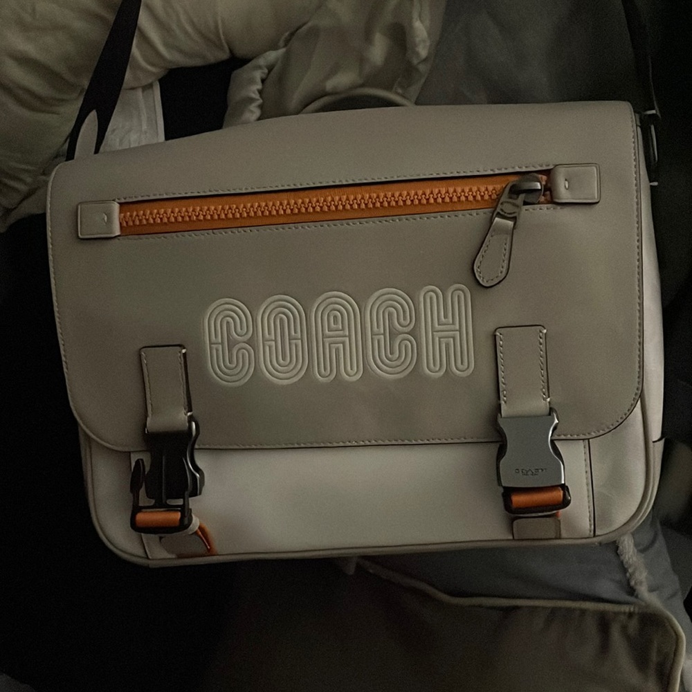 Coach summer trend cross body bag. Small/ med size new only used once.